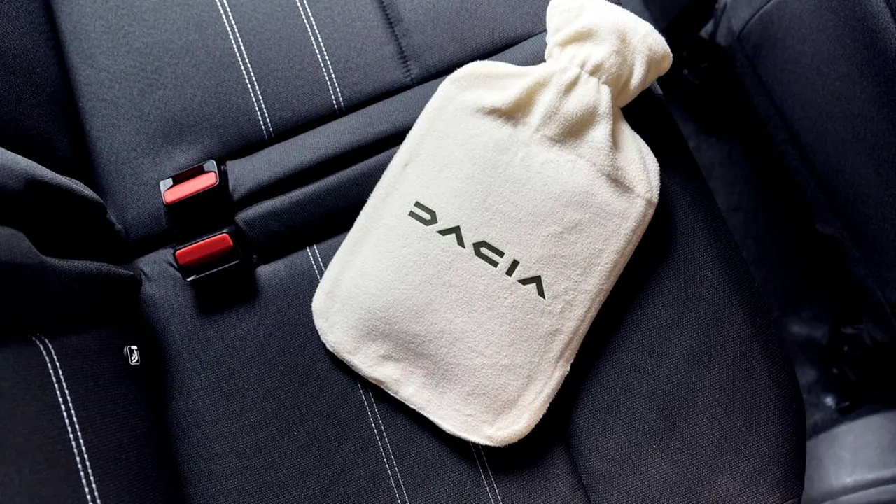 Dacia ironizează BMW, care oferea anumite facilități prin abonament, inclusiv scaune încălzite: Oferă gratuit clienților un recipient cu apă caldă