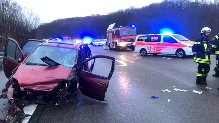 ACCIDENT CUMPLIT ÎN GERMANIA: O româncă și fetița ei de doi ani au fost aruncate din mașină. Mama a murit pe loc