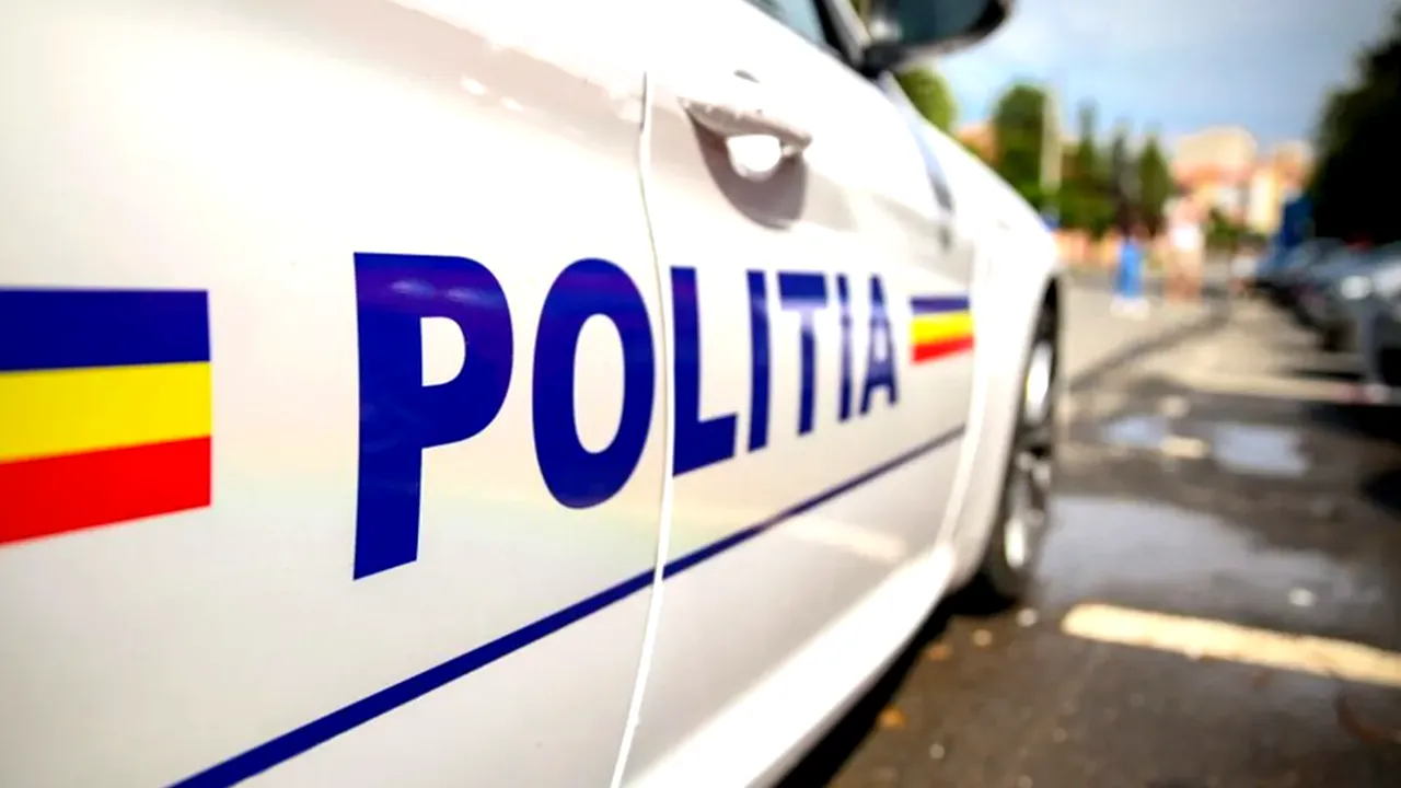 Jaf într-un magazin din Timișoara. Un tânăr cu cagulă a agresat vânzătoarea și a furat bijuterii de peste 28.000 de lei