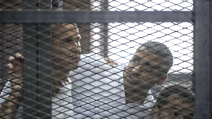 Trei jurnaliști Al-Jazeera, condamnați la trei ani de închisoare în Egipt. Cazul care a provocat un val de proteste în întreaga lume
