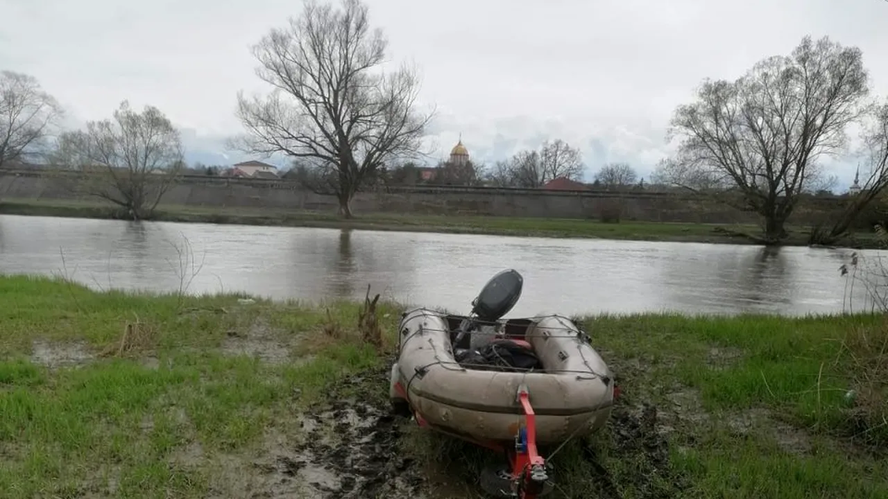 Cadavre descoperite în două râuri din județul Timiș. Trupurile, găsite în Bega și Mureș, nu au fost identificate deocamdată