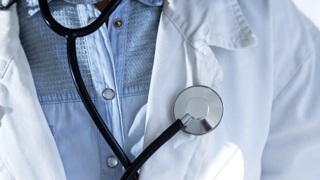 Un tânăr român a fost nevoit să meargă în altă țară pentru o VASECTOMIE: „Nu vreau să transmit nici genele mele, nici traumele”