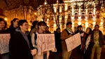 Studenții din Oradea au ieșit în stradă, dar nu au protestat pentru justiție, ci contra tăierii burselor: „La Palat e sărbătoare, în cămine, foame mare!”