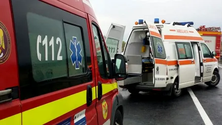 Alertă la Sibiu. Un bărbat cu febră a fost preluat direct de la aeroport