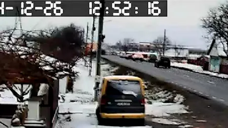 Imagini cutremurătoare cu MOMENTUL accidentului de pe DN2 din a doua zi de Crăciun. Ce manevră a făcut șoferul care a dus la moartea familiei lui