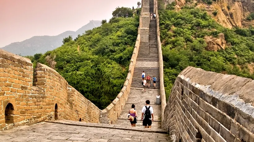 A fost măsurat Marele Zid Chinezesc. Care este lungimea exactă