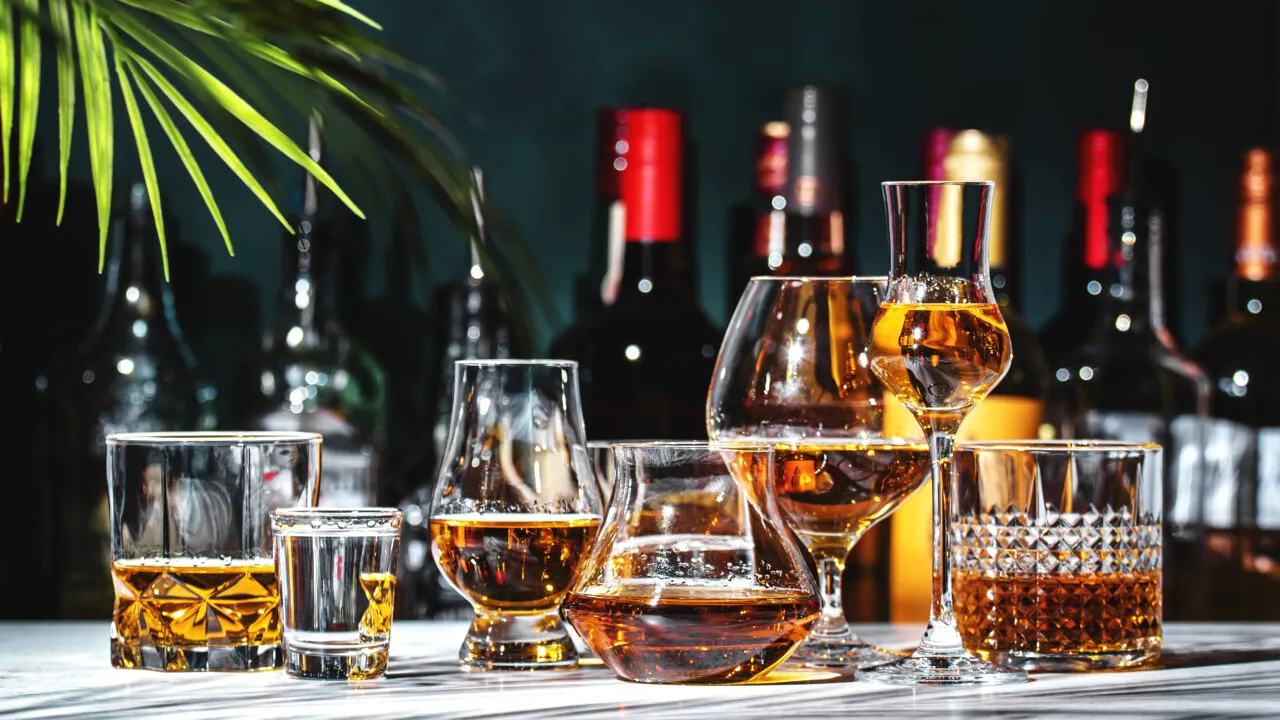 Ce boli produce, de fapt, consumul de alcool
