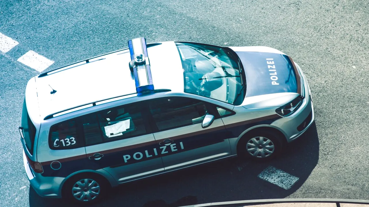 ATAC cu cuțitul într-o companie din Germania. O femeie a murit și alte două persoane au fost grav rănite