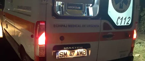 Ambulanță aflată în misiune, atacată cu pietre: Pacientul era tratat înăuntru - FOTO 