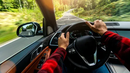 (P) De ce închirierea mașinilor a devenit atât de populară?