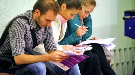 Companiile, susținute de stat să ofere salariul minim tinerilor studenți fără experiență