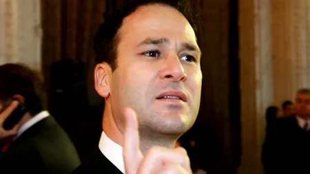 Robert Negoiță, primarul Sectorului 3, demontează inițiativa lui Nicușor Dan de a suspenda PUZ-urile de sector: ”Îi cer public primarului general al Capitalei să retragă acest punct de pe ordinea de zi a ședinței de Consiliu General”