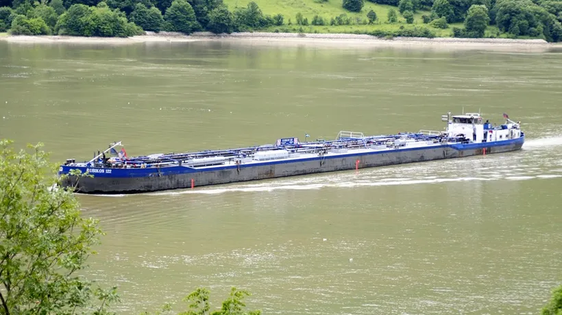 Debitul Dunării este cu peste 1.500 mc/s sub media multianuală a lunii august și în continuă scădere