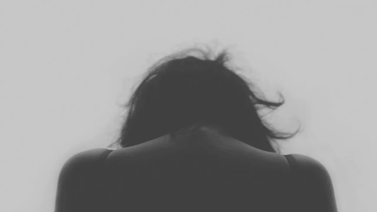 Fata a cărei familie a refuzat transfuzia de sânge din motive religioase a murit la spital