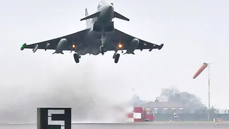 Marea Britanie caută un submarin rusesc observat în largul coastelor Scoției