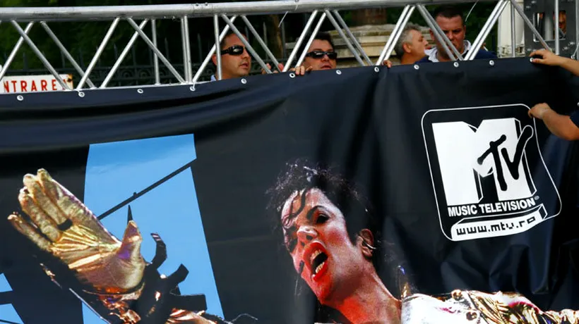Unul dintre frații lui Michael Jackson și-a schimbat numele de familie