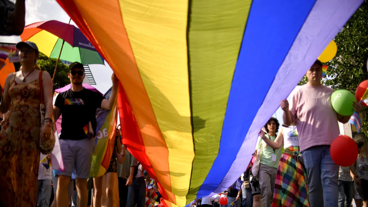 Motivul pentru care marșul PRIDE a fost interzis la Budapesta. Autoritățile ungare se tem de acest lucru