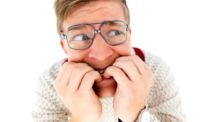 Rosul unghiilor ar putea fi încadrat în categoria tulburărilor obsesiv-compulsive