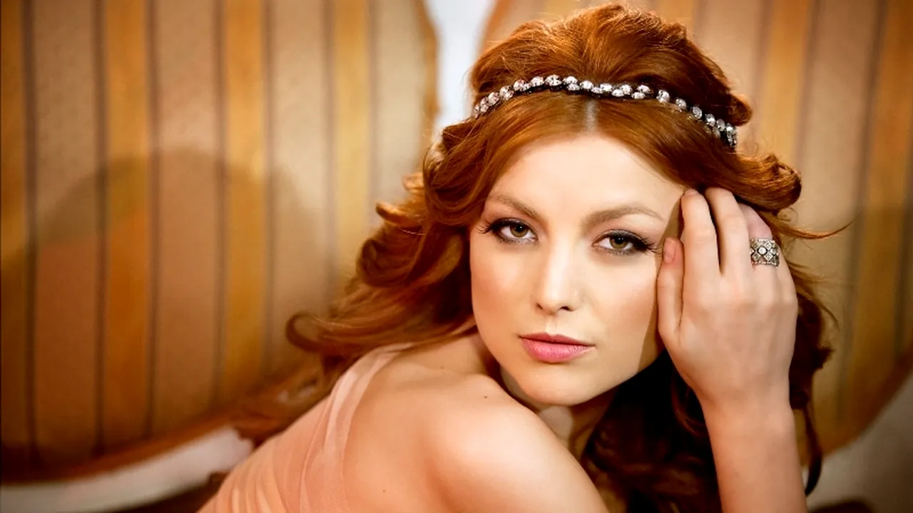 Elena Gheorghe, nuntă cu 1.700 de trandafiri albi