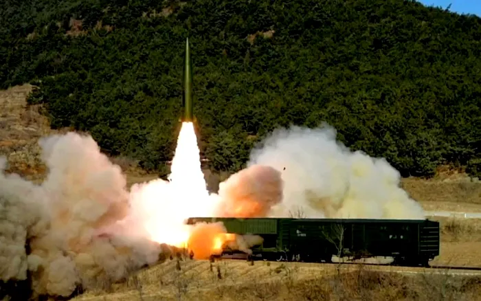 Coreea de Nord a testat două noi rachete balistice
