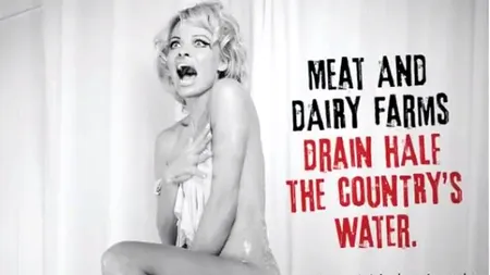 Pamela Anderson a imitat o scenă celebră din filmul „Psycho