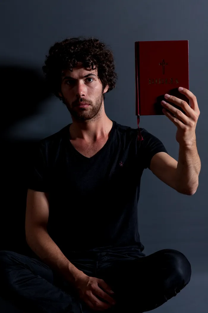 Thibaut Le Cam - actorul francez care a interpretat rolul unui supravițuitor al 