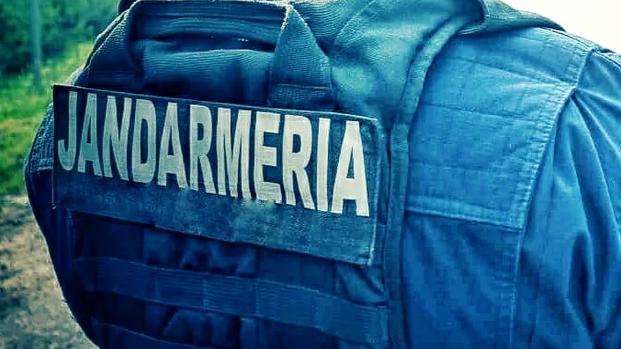 Adolescenți din Brăila, la joacă în parc cu baioneta și SABIA