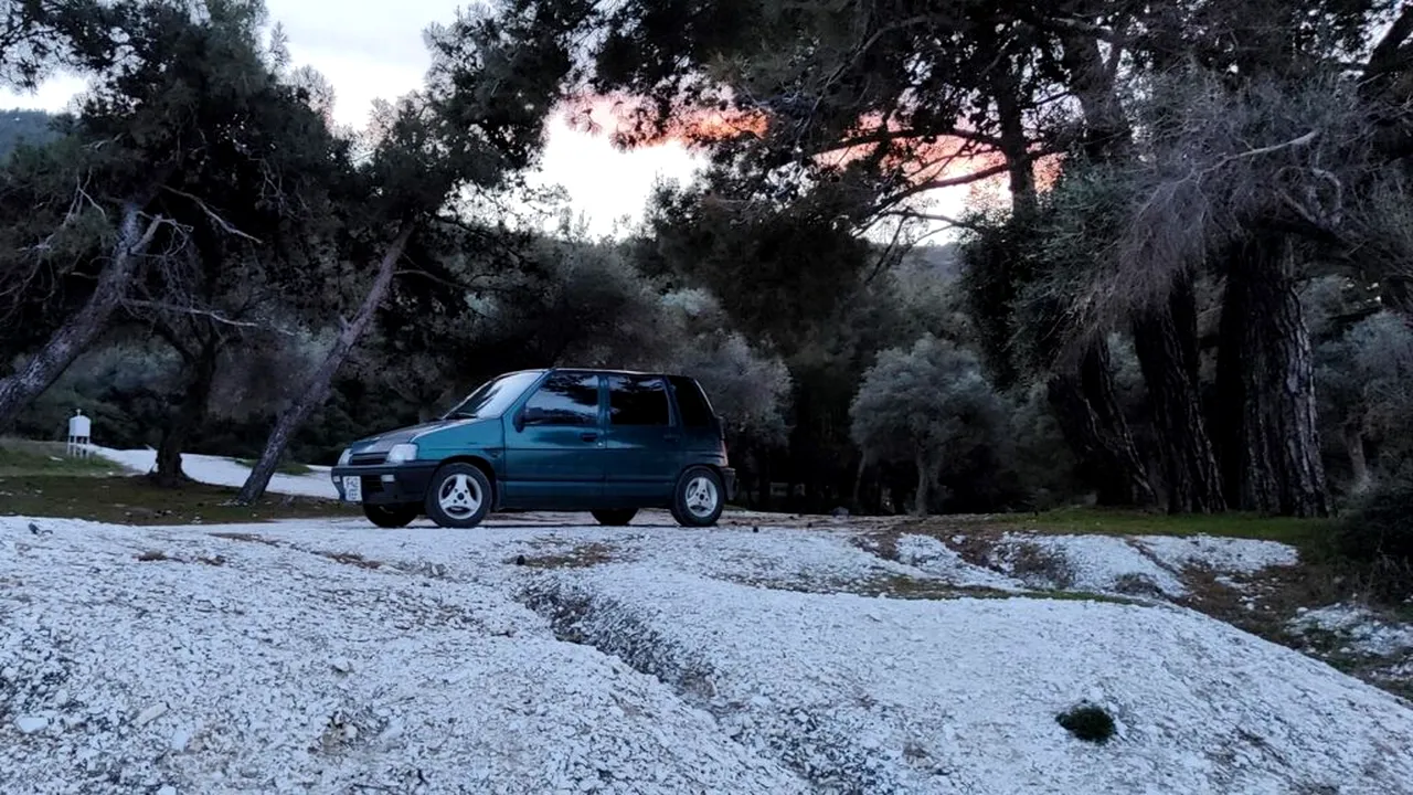 Românul care călătorește cu TICO în Grecia a ajuns anul acesta de Paște în Thassos: „E atât de frumoasă insula când toate înverzesc” 