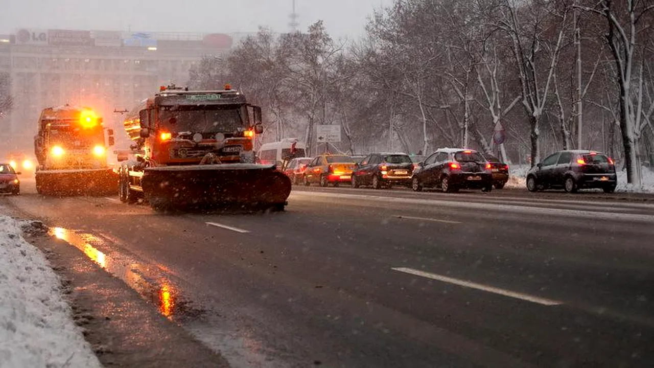 Primăria Capitalei: Peste 400 de utilaje, gata să intervină pentru deszăpezire