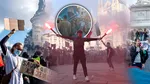 Bilanțul devastator al violențelor din Franța din aceste weekend. Străzi întregi „măturate” de protestatari. Manifestațiile continuă și astăzi