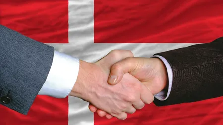 NEAȘTEPTAT. Strângerea de mână, suspendată prin lege într-o țară din Europa