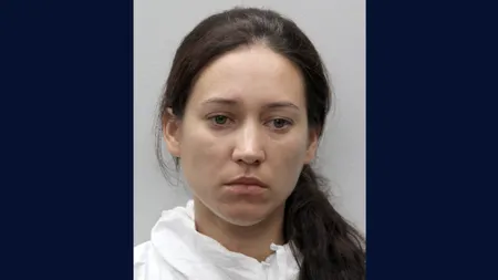 Și-a sedat cele două fiice apoi le-a ucis fără milă. ”Vă duc să-l vedeţi pe Dumnezeu” le-a spus femeia, înainte să apese pe trăgaci