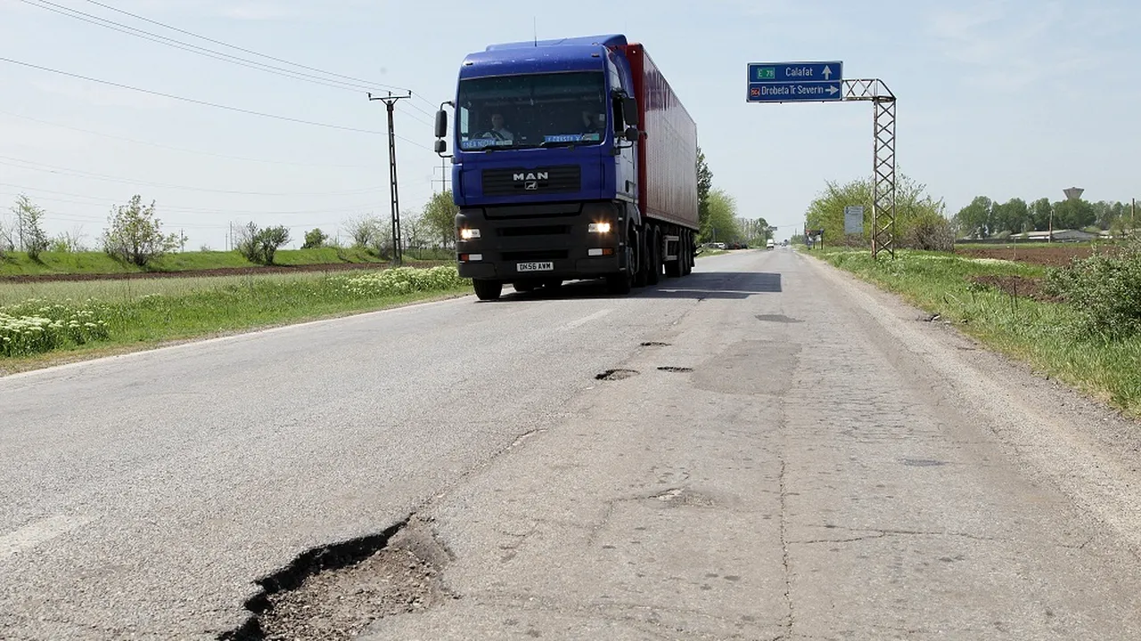 Lucrările la DN Craiova-Calafat, unde Guvernul avertiza cu rezilieri de contract, finanțate cu 0 lei