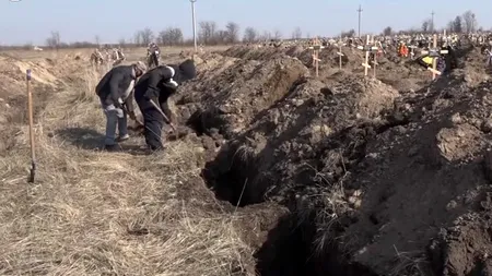 VIDEO. Orașul în care au fost săpate în avans 600 de morminte pentru morții de coronavirus