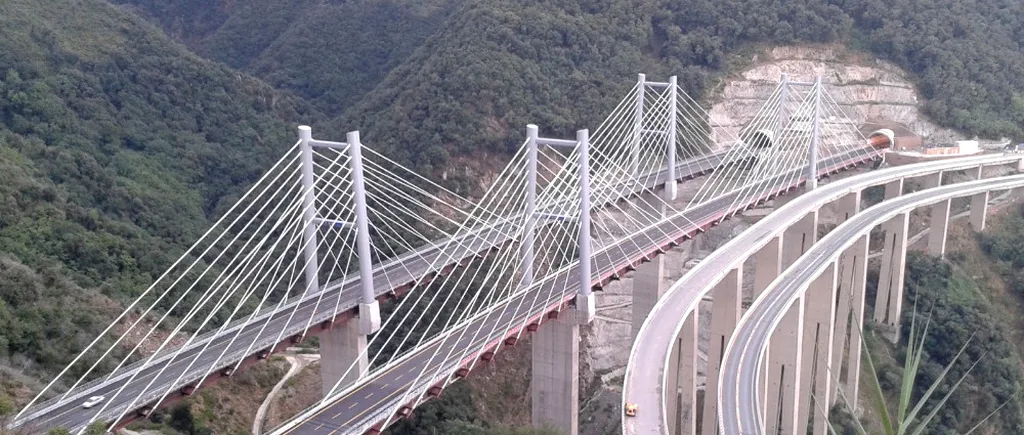 Italia inaugurează o autostradă impresionantă a cărei construcție a început acum 54 de ani