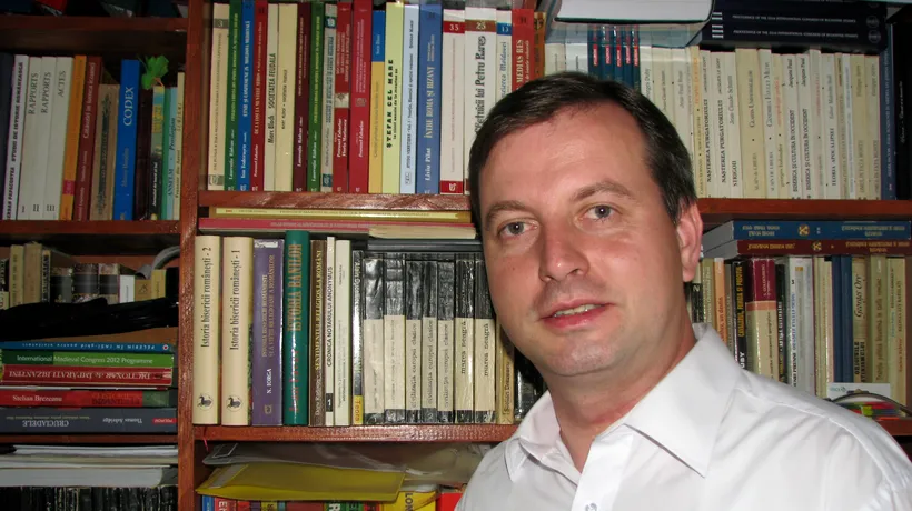 Tragedie în Iași: Directorul Bibliotecii Universitare, găsit spânzurat în casă lângă soția sa moartă la doar 38 de ani. Polițiștii cred că știu ce s-a întâmplat