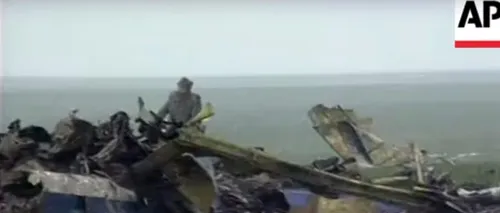IMAGINI DE ARHIVĂ. Înregistrarea VIDEO realizată de Associated Press la locul tragediei de la Balotești. 59 de oameni au murit în cea mai mare catastrofă aviatică din România