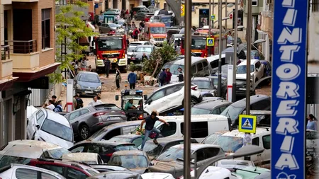 Proteste de stradă la VALENCIA: 25.000 de spanioli au scandat împotriva autorităților!