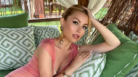 FOTO / Elena Gheorghe E TOP în costum de baie! E bine de tot