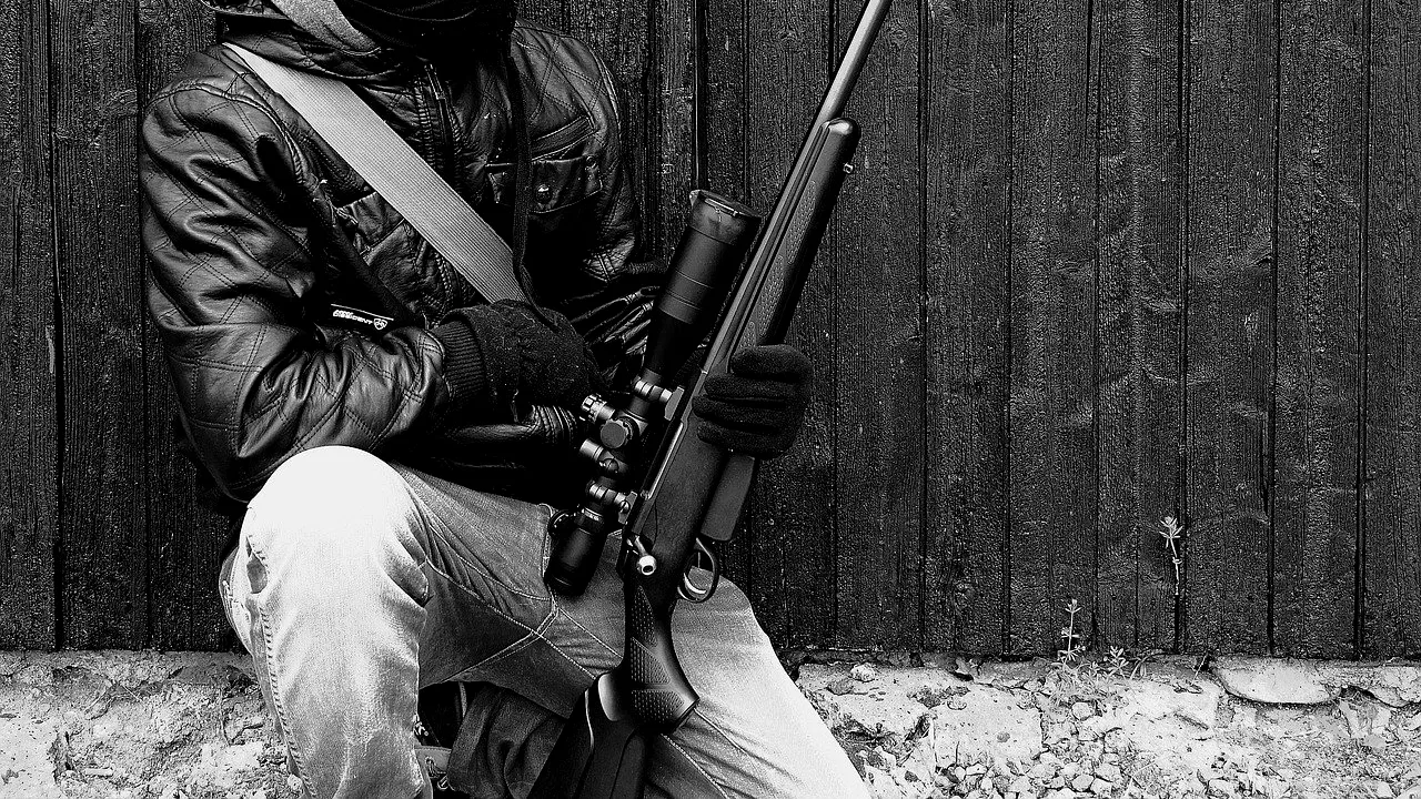 Raport Europol: Cum profită extremiștii violenți de pe urma pandemiei de Covid-19