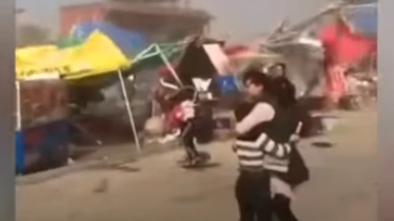 Doi copii au murit, după ce o tornadă de praf a devastat un parc de distracții