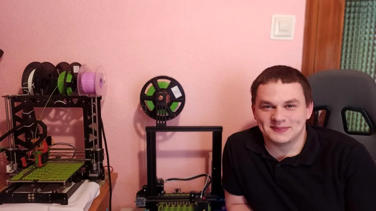 SOLIDARITATE. Doi tineri români, voluntari pentru spitalele, centrele de bătrâni și polițiștii din Spania. Cum s-au mobilizat să ajute