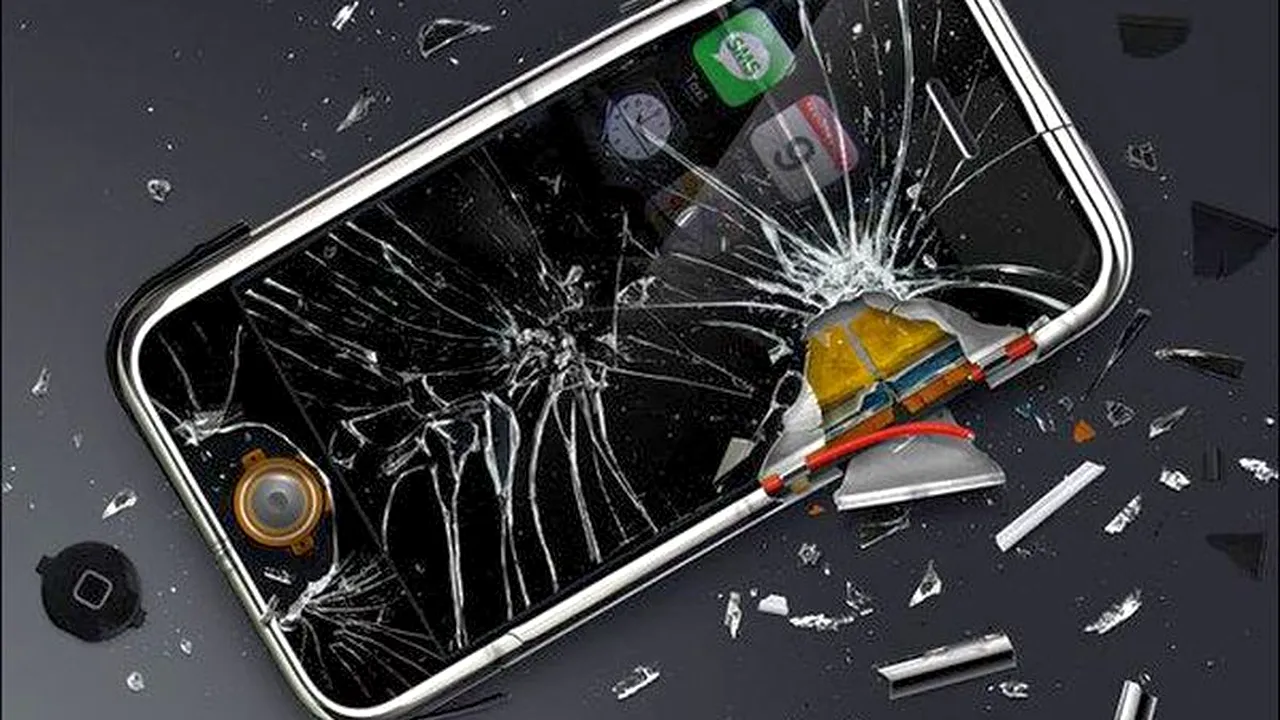 Cele mai CIUDATE moduri în care se poate strica un telefon mobil