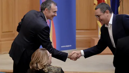 Fostul adjunct al șefului SRI, Florian Coldea, a participat la ceremonia în care SNSPA i-a acordat titlul de Doctor Honoris Causa lui Timmermans