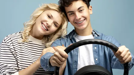 Noi reguli pentru obținerea permisului auto: ce se întâmplă cu cei care au permis B1 de la vârsta de 16 sau 17 ani