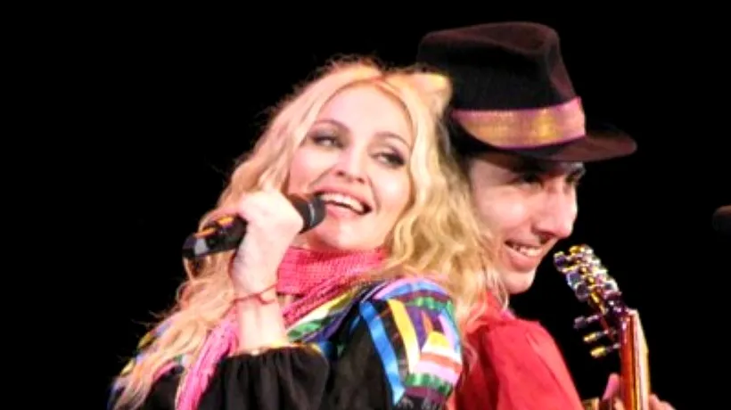 Un muzician rom care a cântat cu Madonna spune că românii și cehii sunt ostili comunității sale
