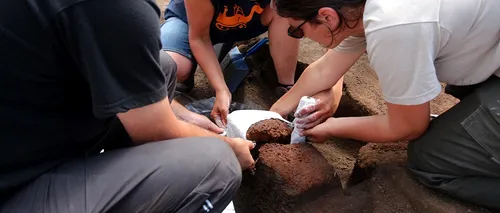 Arheologii fac anunțul: Au fost găsite morminte de acum 5.000 de ani în Prahova - GALERIE FOTO