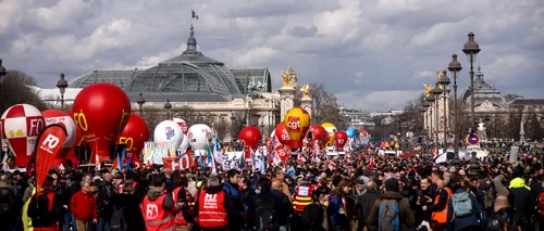 FOTO, VIDEO | Continuă protestele în Franța față de reforma sistemului de pensii. Mii de oameni au ieșit miercuri în stradă