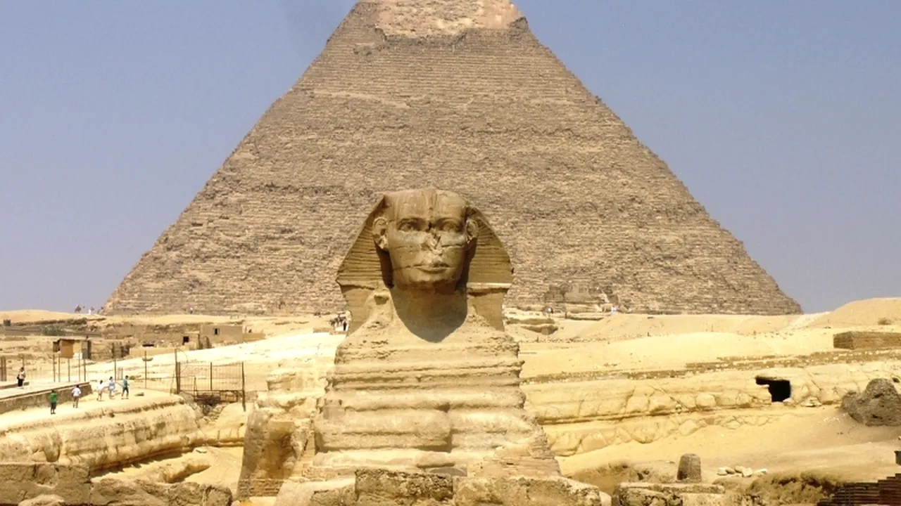 Ginecomastia, disfuncția hormonală care explică trăsăturile feminine ale faraonilor