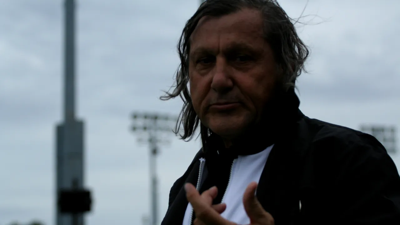 Mădălin Ionescu este gata să devină șoferul lui Ilie Năstase